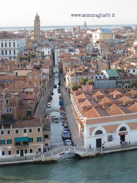 nave Costa Serena i ponti di venezia